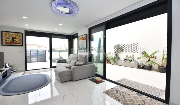 Resale - Villa - Los Montesinos - Costa Blanca