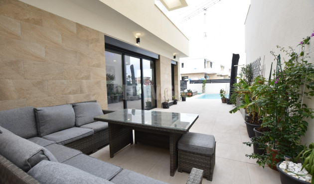 Resale - Villa - Los Montesinos - Costa Blanca