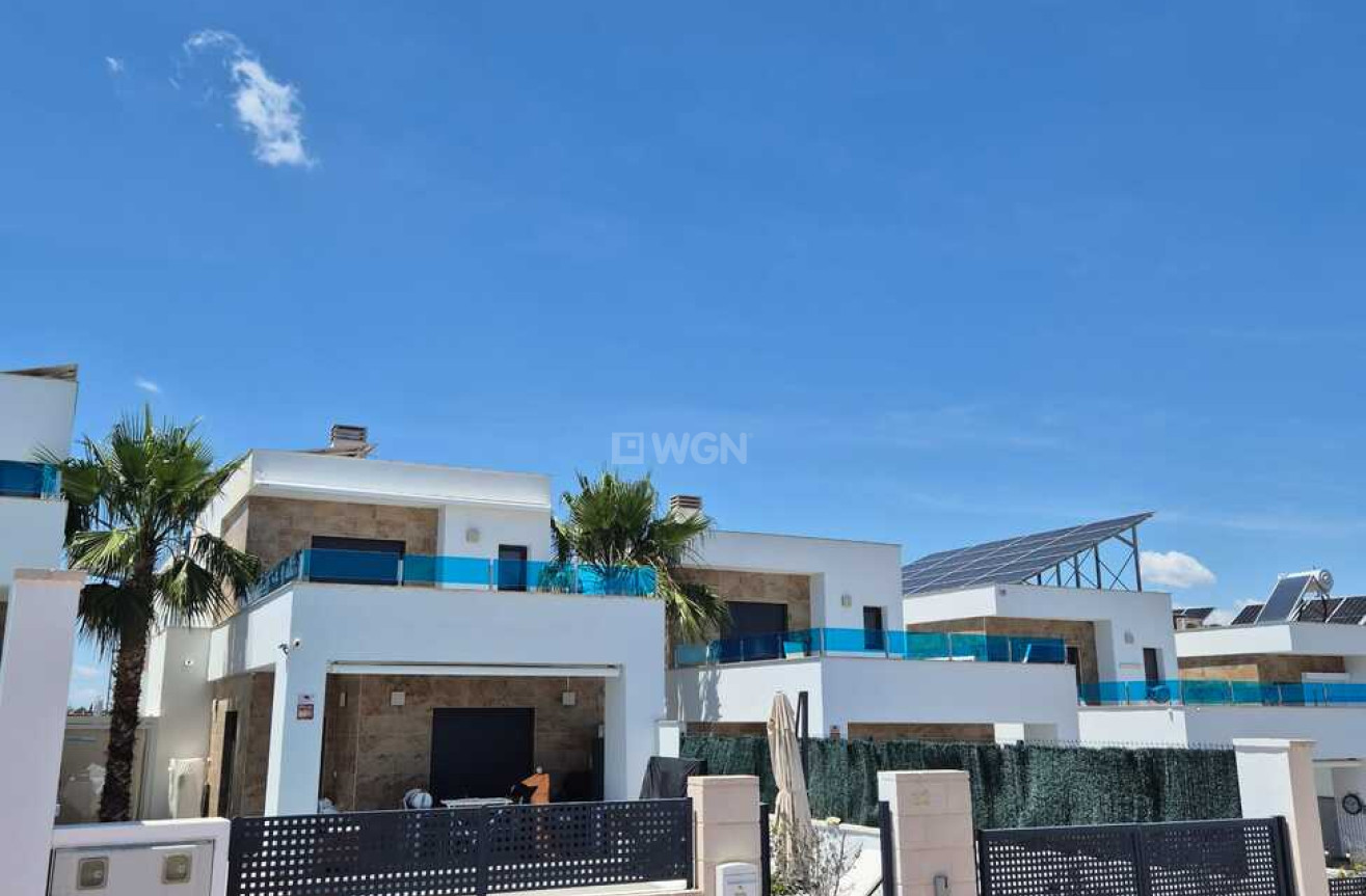 Odsprzedaż - Villa - Bigastro - Costa Blanca