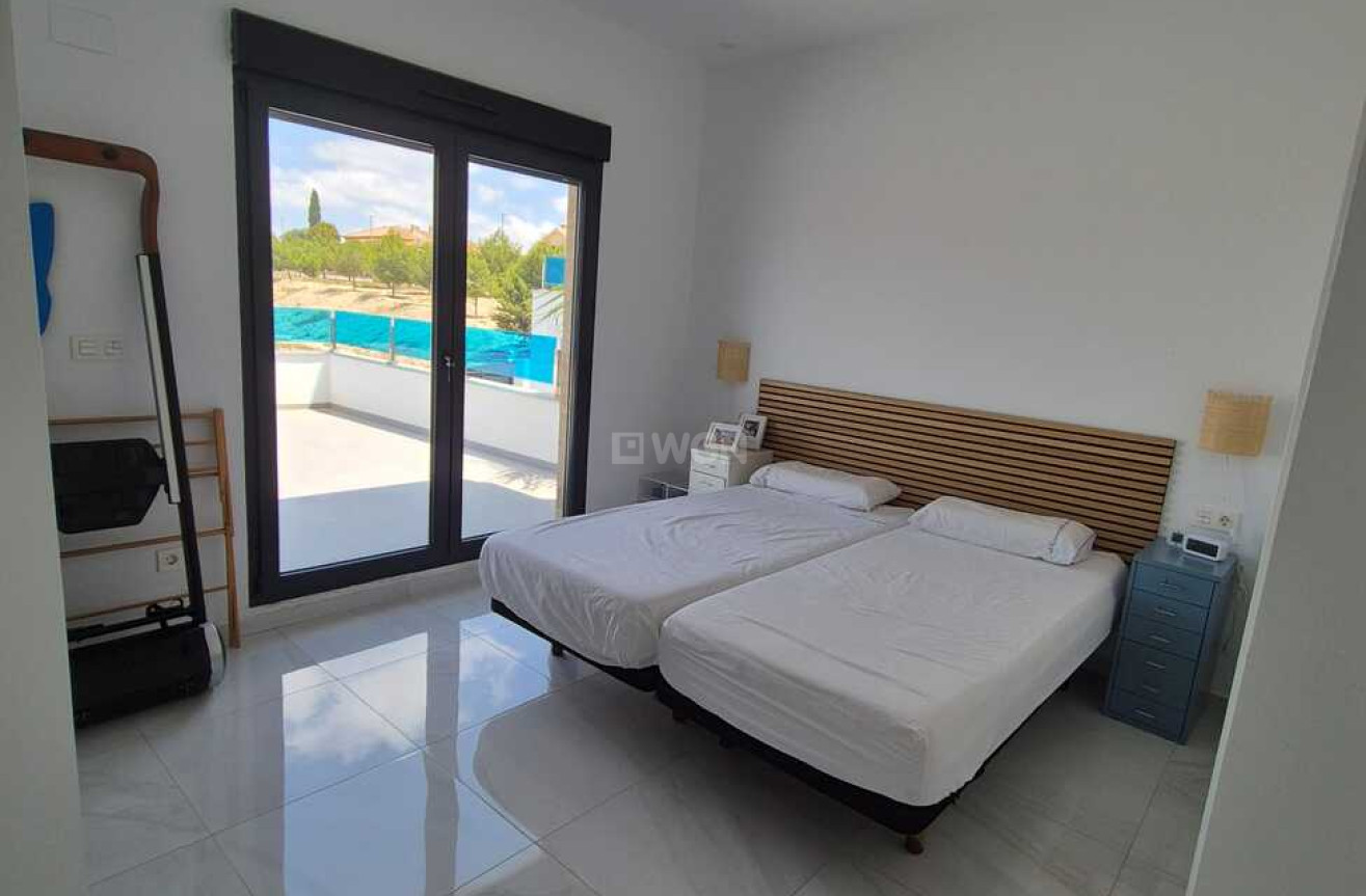 Odsprzedaż - Villa - Bigastro - Costa Blanca