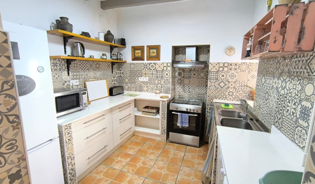 Wiederverkauf - Stadthaus - Raspay - Inland