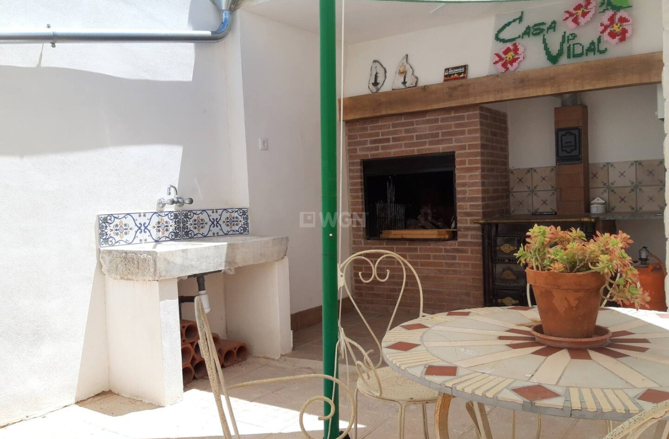 Wiederverkauf - Stadthaus - Raspay - Inland