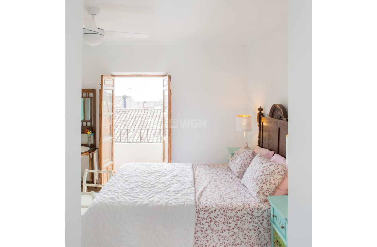 Wiederverkauf - Stadthaus - Raspay - Inland