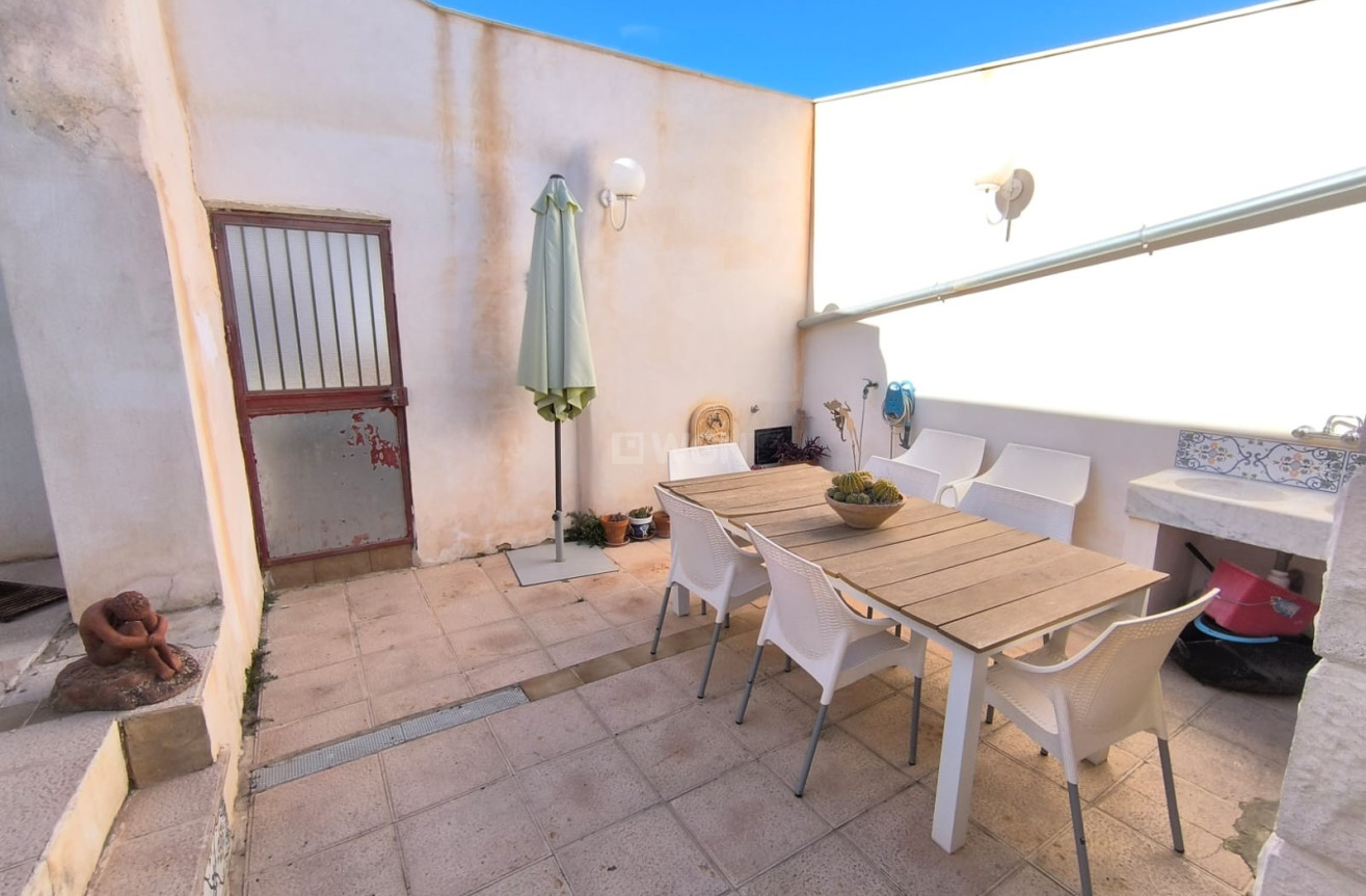 Wiederverkauf - Stadthaus - Raspay - Inland