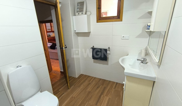 Wiederverkauf - Stadthaus - Raspay - Inland