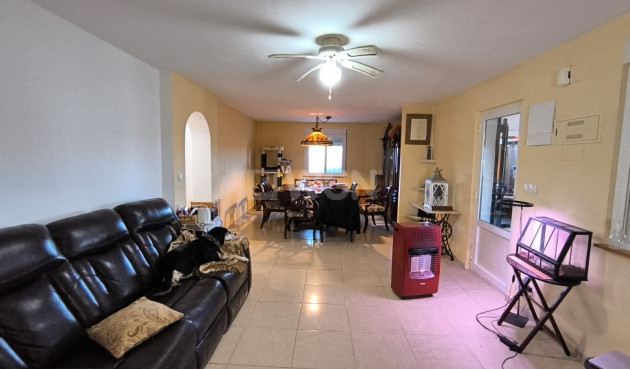 Reventa - Villa - Villena - Inland