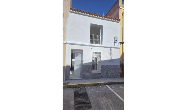 Resale - Townhouse - Pinoso - Inland