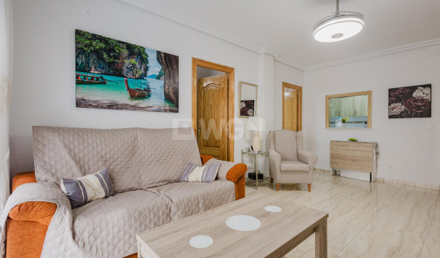 Odsprzedaż - Mieszkanie w bloku - Torrevieja - Costa Blanca