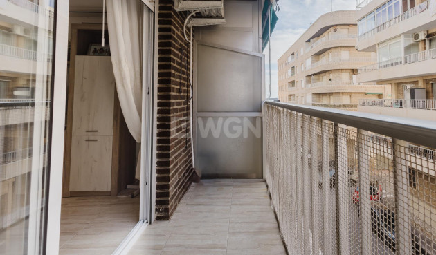 Odsprzedaż - Mieszkanie w bloku - Torrevieja - Costa Blanca