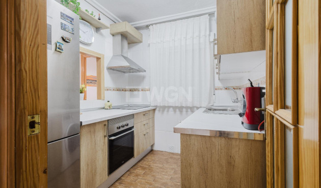 Odsprzedaż - Mieszkanie w bloku - Torrevieja - Costa Blanca