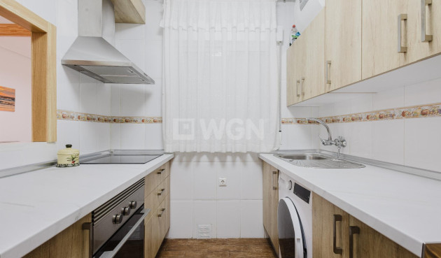 Odsprzedaż - Mieszkanie w bloku - Torrevieja - Costa Blanca