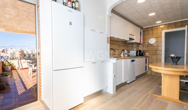 Resale - Apartment / flat - Torrevieja - Costa Blanca