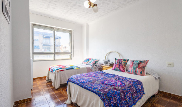 Resale - Apartment / flat - Torrevieja - Costa Blanca