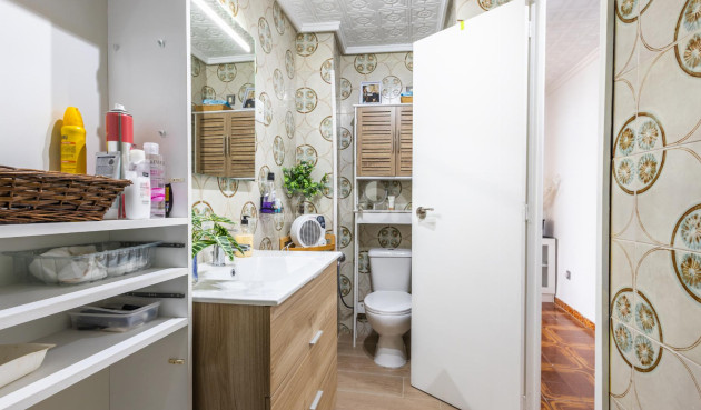 Resale - Apartment / flat - Torrevieja - Costa Blanca