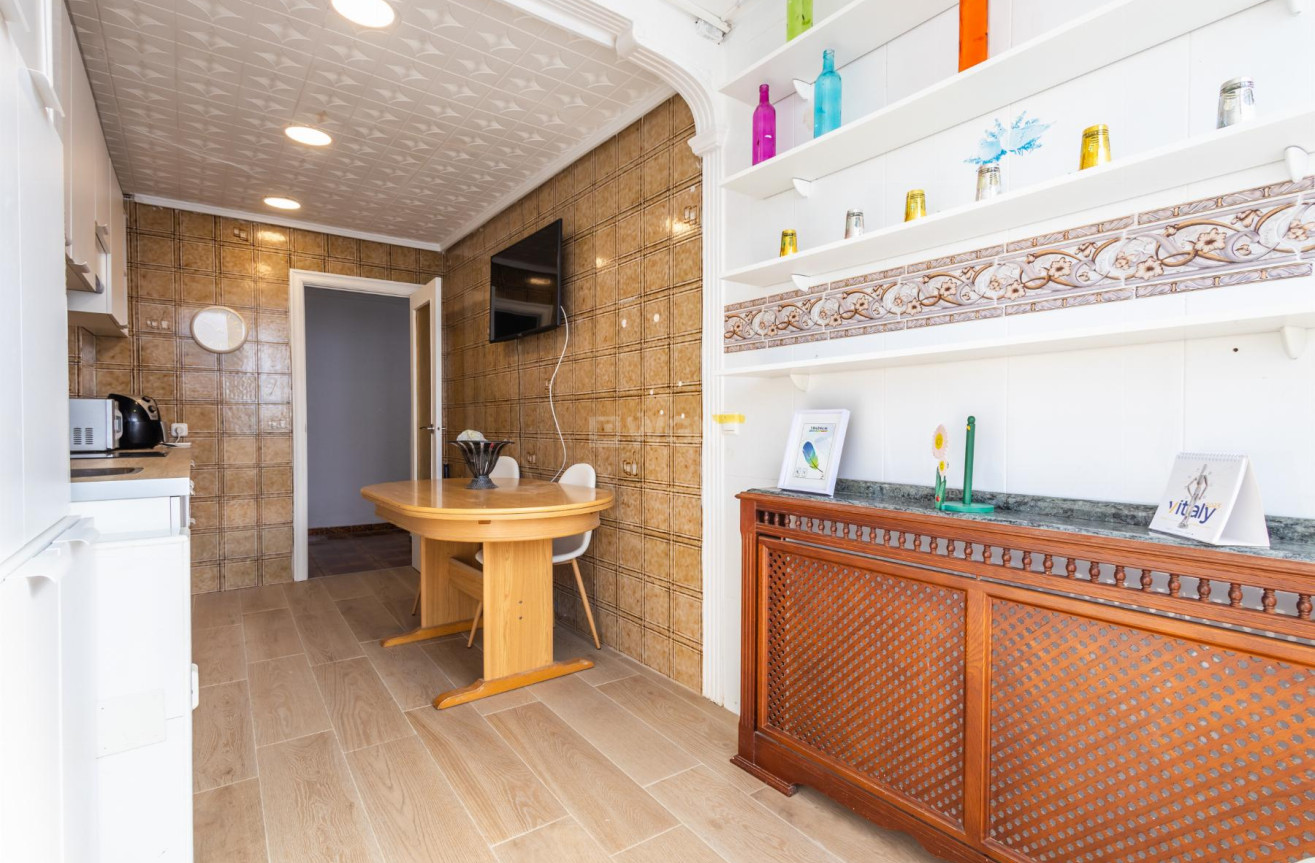 Resale - Apartment / flat - Torrevieja - Costa Blanca