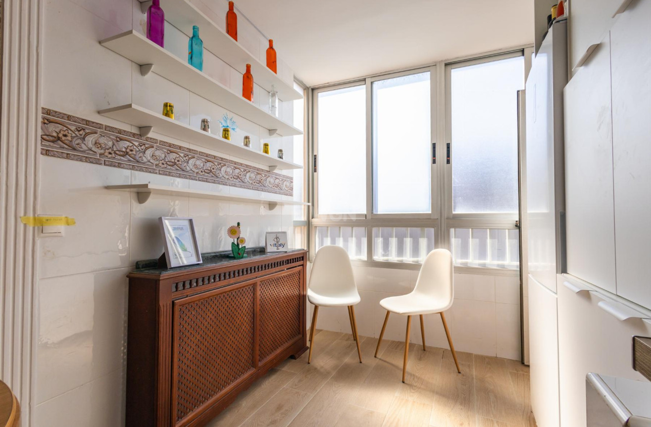 Resale - Apartment / flat - Torrevieja - Costa Blanca