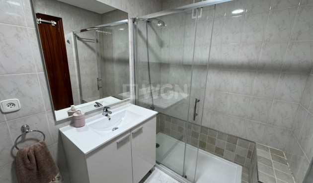 Odsprzedaż - Mieszkanie w bloku - San Miguel de Salinas - Inland