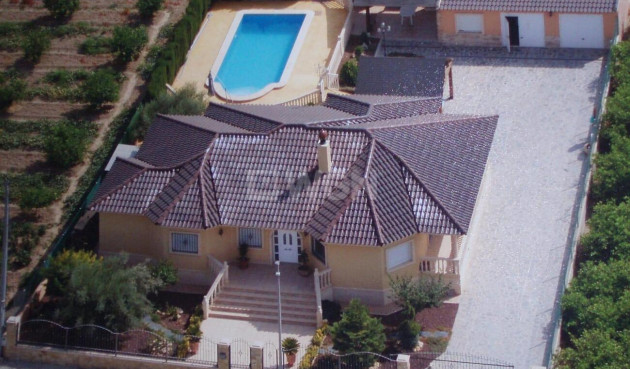 Reventa - Villa - Orihuela - LOS DESEMPARADOS