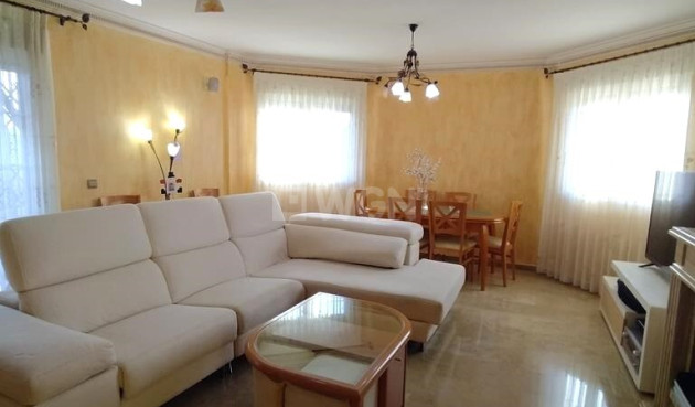 Reventa - Villa - Orihuela - LOS DESEMPARADOS