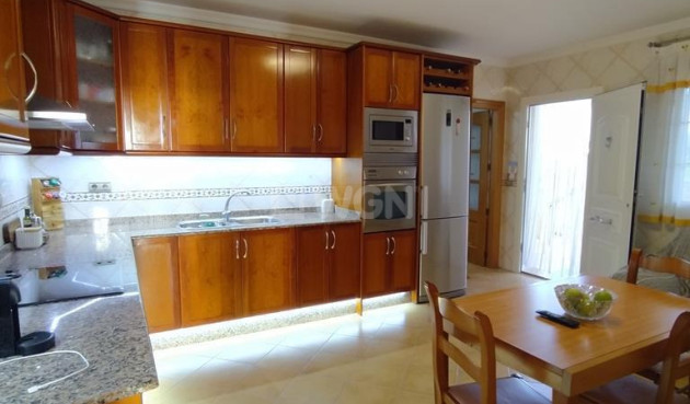 Reventa - Villa - Orihuela - LOS DESEMPARADOS