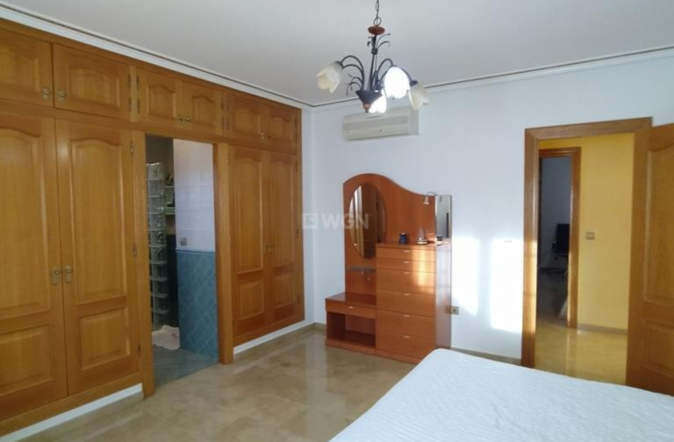 Reventa - Villa - Orihuela - LOS DESEMPARADOS