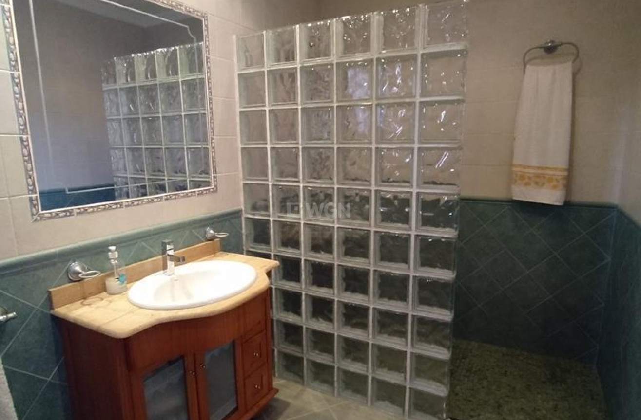 Reventa - Villa - Orihuela - LOS DESEMPARADOS