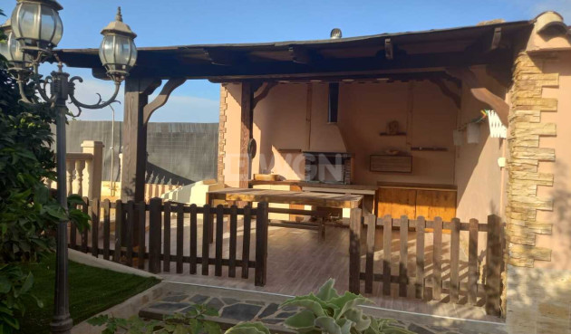 Reventa - Villa - Orihuela - LOS DESEMPARADOS