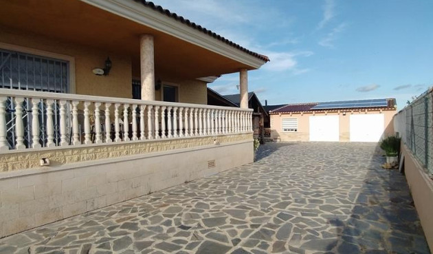 Reventa - Villa - Orihuela - LOS DESEMPARADOS