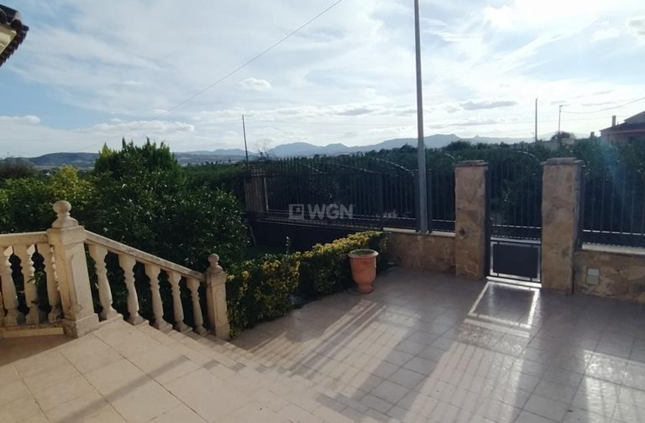 Reventa - Villa - Orihuela - LOS DESEMPARADOS