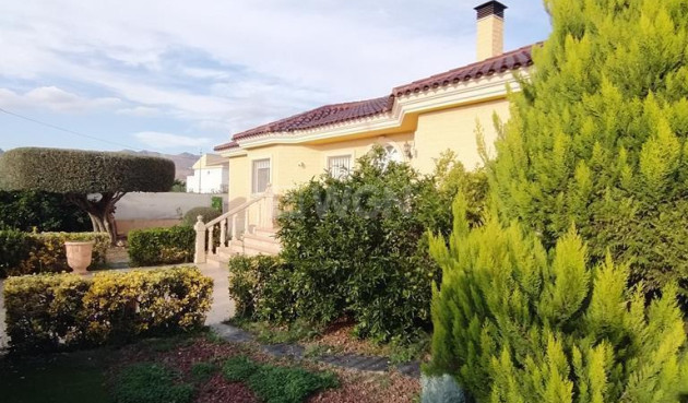 Reventa - Villa - Orihuela - LOS DESEMPARADOS