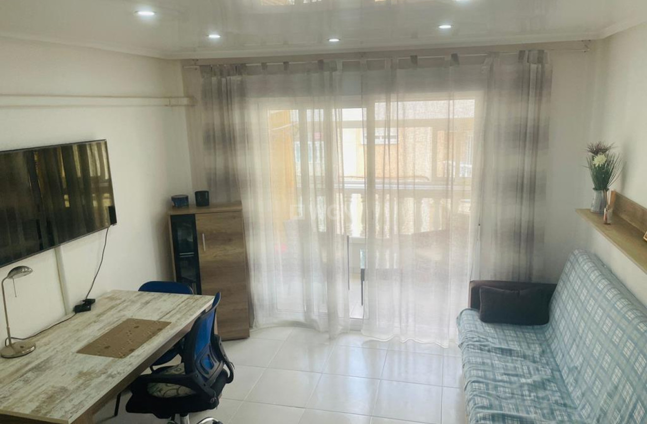 Odsprzedaż - Mieszkanie w bloku - Torrevieja - HABANERAS - LA LOMA