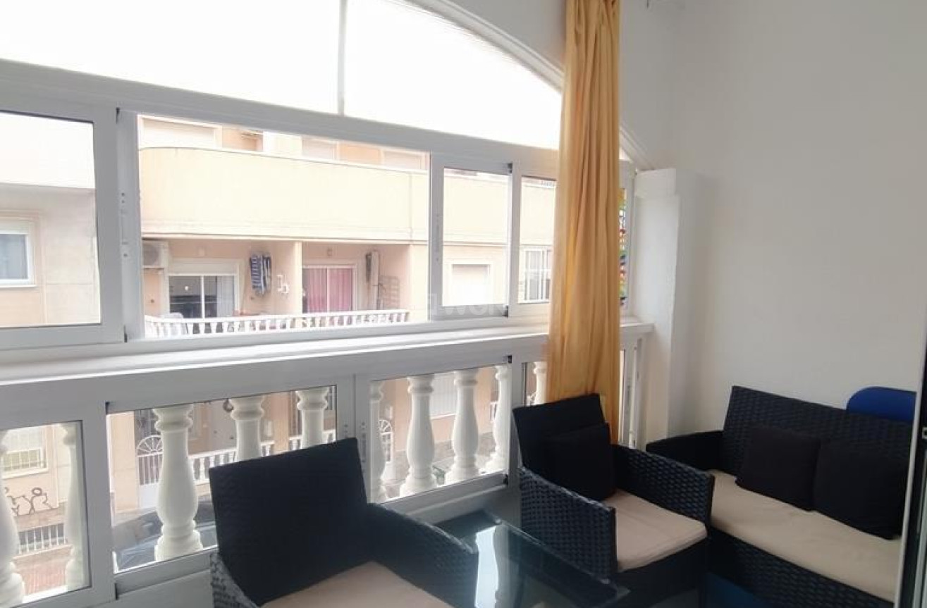 Odsprzedaż - Mieszkanie w bloku - Torrevieja - HABANERAS - LA LOMA