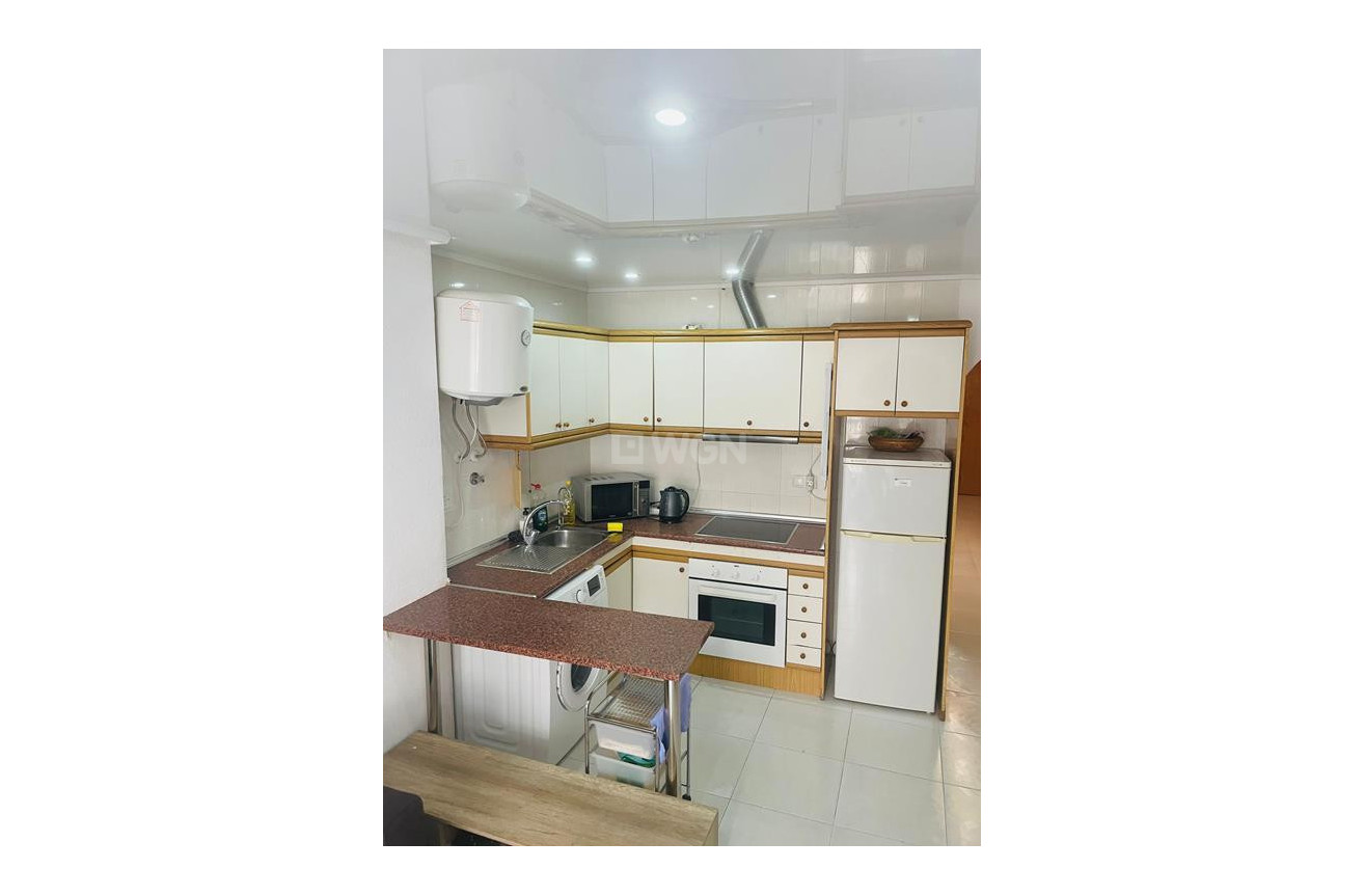 Odsprzedaż - Mieszkanie w bloku - Torrevieja - HABANERAS - LA LOMA