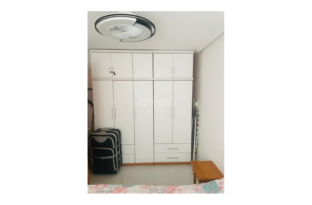 Odsprzedaż - Mieszkanie w bloku - Torrevieja - HABANERAS - LA LOMA