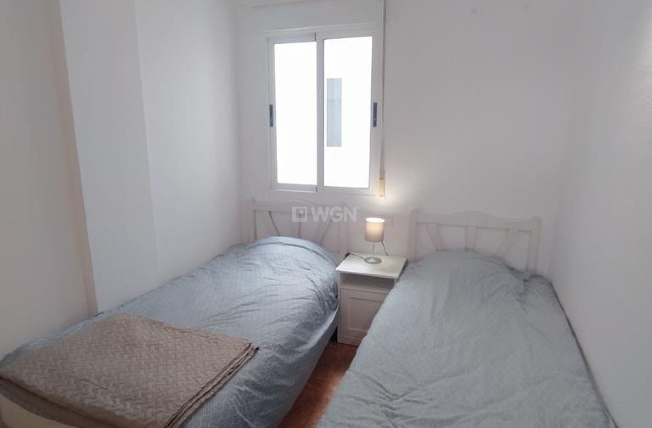 Wiederverkauf - Wohnung - Torrevieja - CASCO URBANO