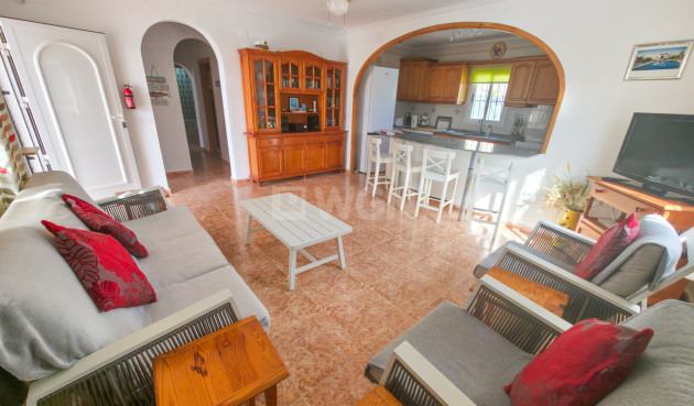 Resale - Villa - Torrevieja - Costa Blanca