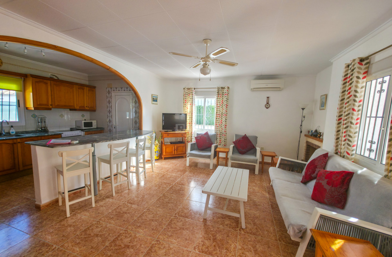 Resale - Villa - Torrevieja - Costa Blanca
