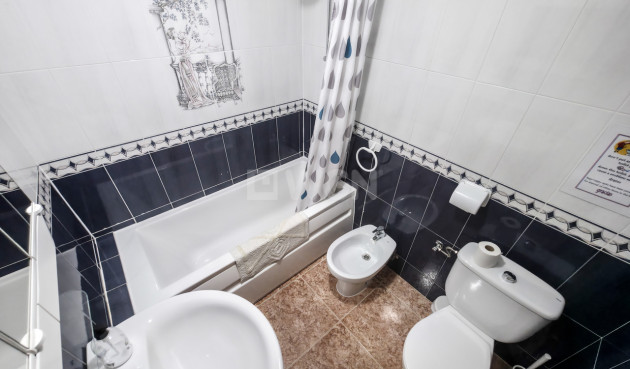 Resale - Villa - Torrevieja - Costa Blanca