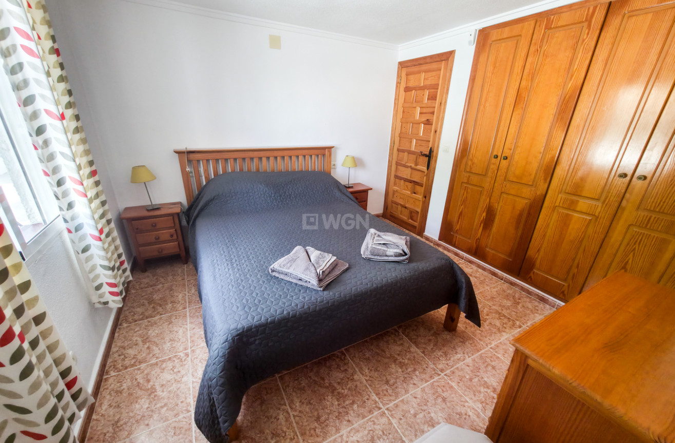 Resale - Villa - Torrevieja - Costa Blanca