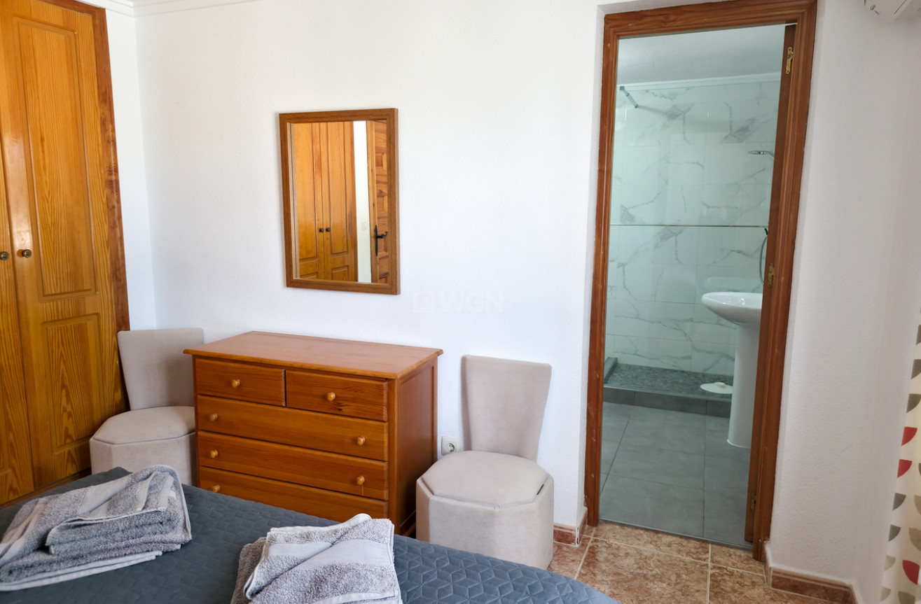 Resale - Villa - Torrevieja - Costa Blanca