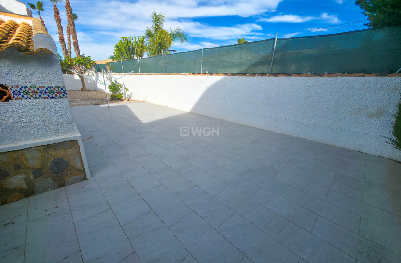 Resale - Villa - Torrevieja - Costa Blanca