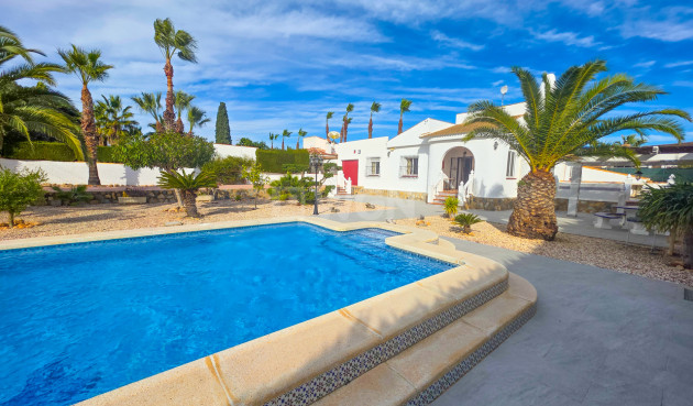 Resale - Villa - Torrevieja - Costa Blanca