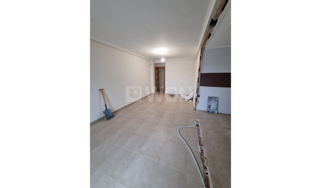 Odsprzedaż - Mieszkanie w bloku - Torrevieja - Costa Blanca