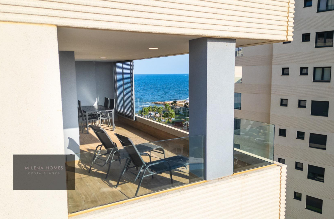 Resale - Apartment / flat - Torrevieja - Punta Prima