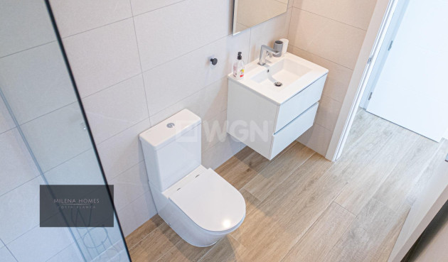 Resale - Apartment / flat - Torrevieja - Punta Prima