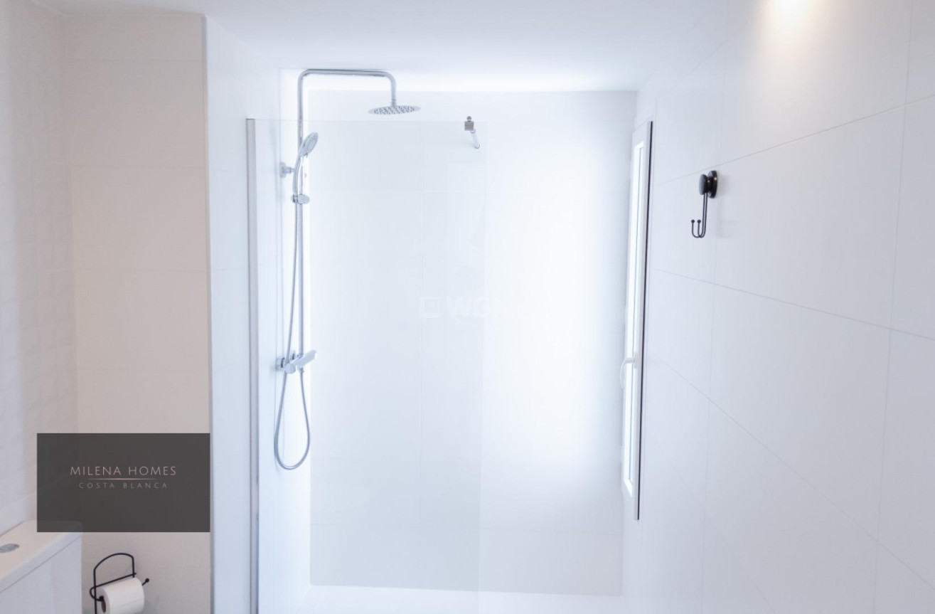 Resale - Apartment / flat - Torrevieja - Punta Prima