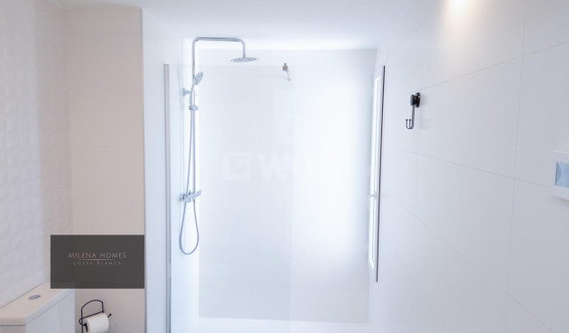 Resale - Apartment / flat - Torrevieja - Punta Prima