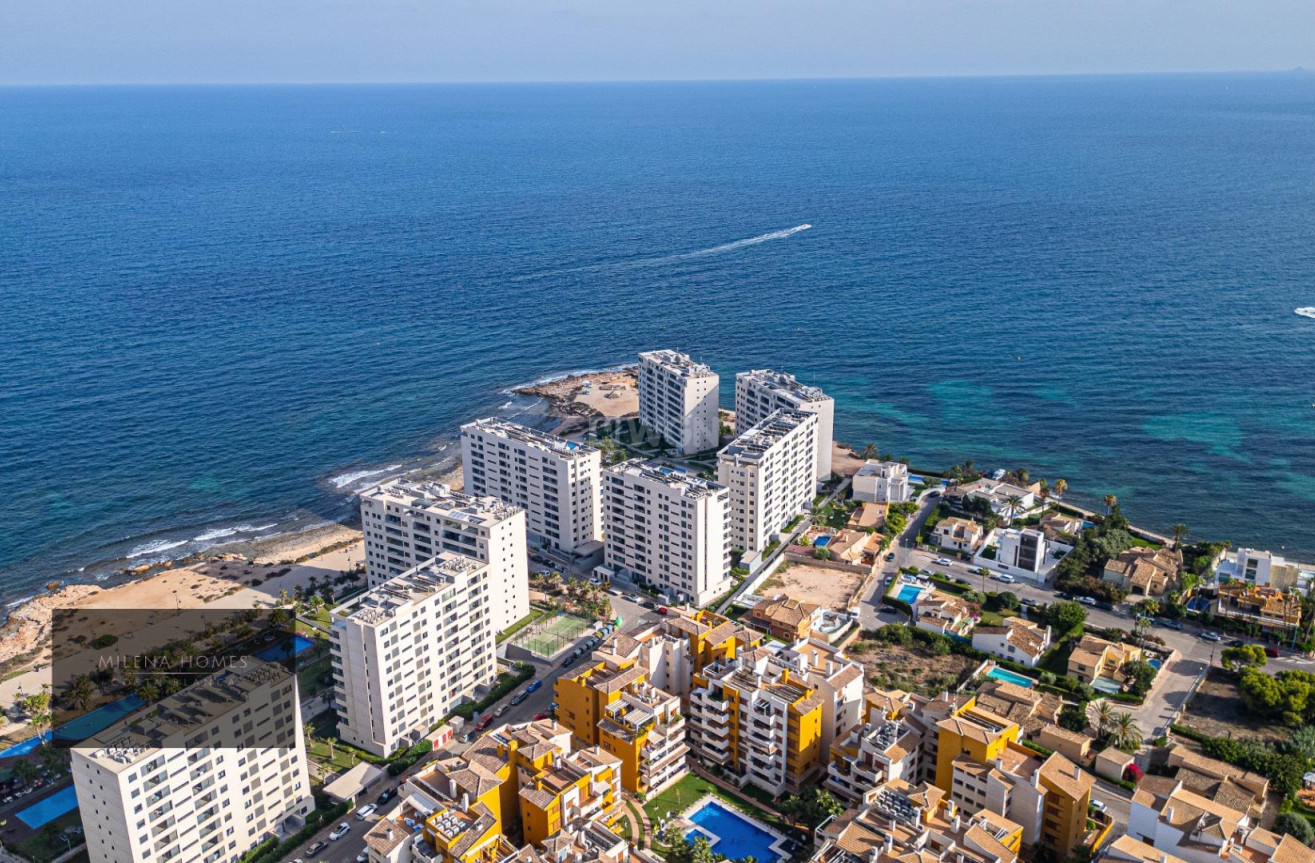 Resale - Apartment / flat - Torrevieja - Punta Prima