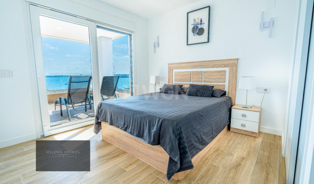 Resale - Apartment / flat - Torrevieja - Punta Prima