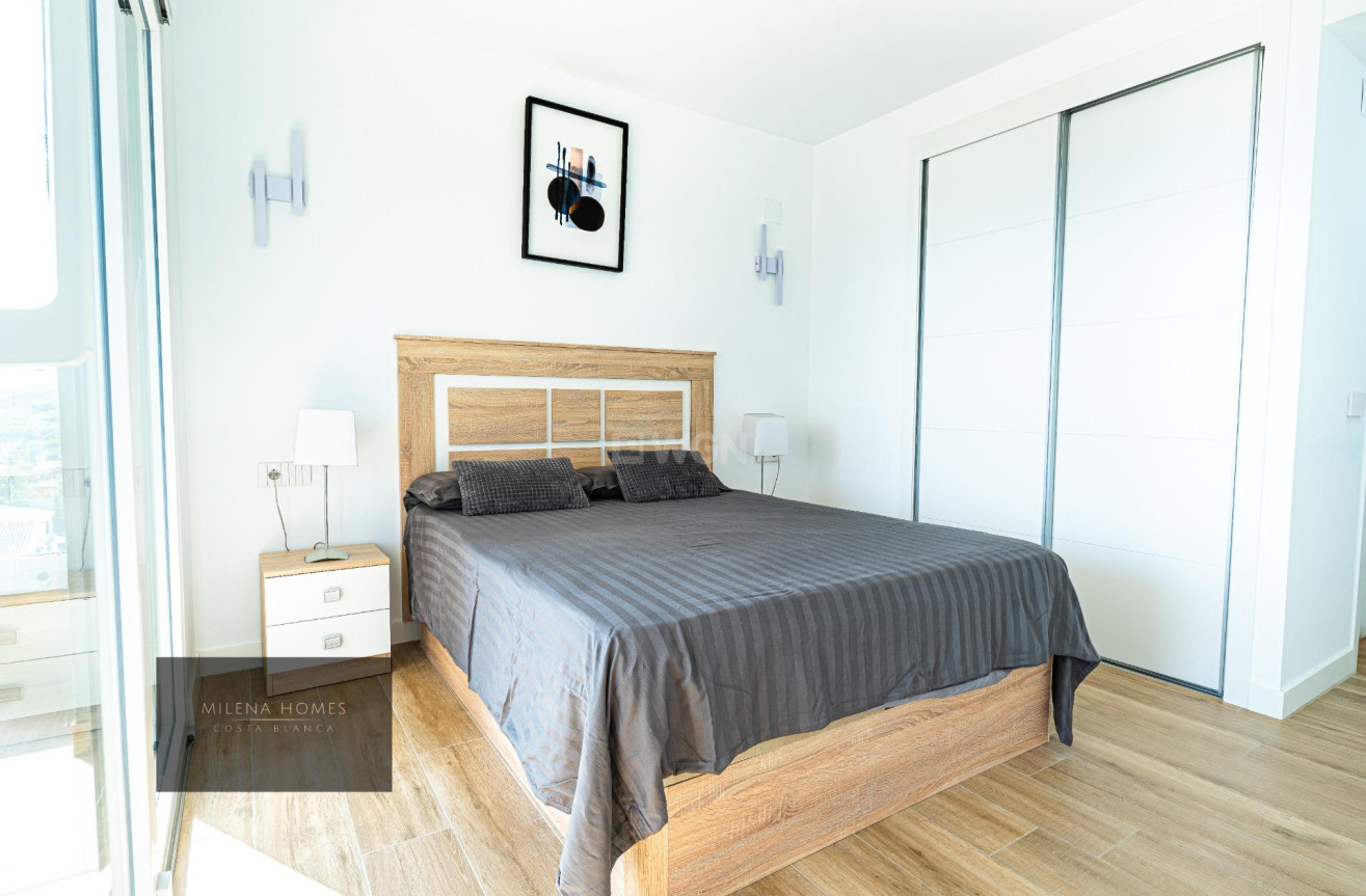 Resale - Apartment / flat - Torrevieja - Punta Prima